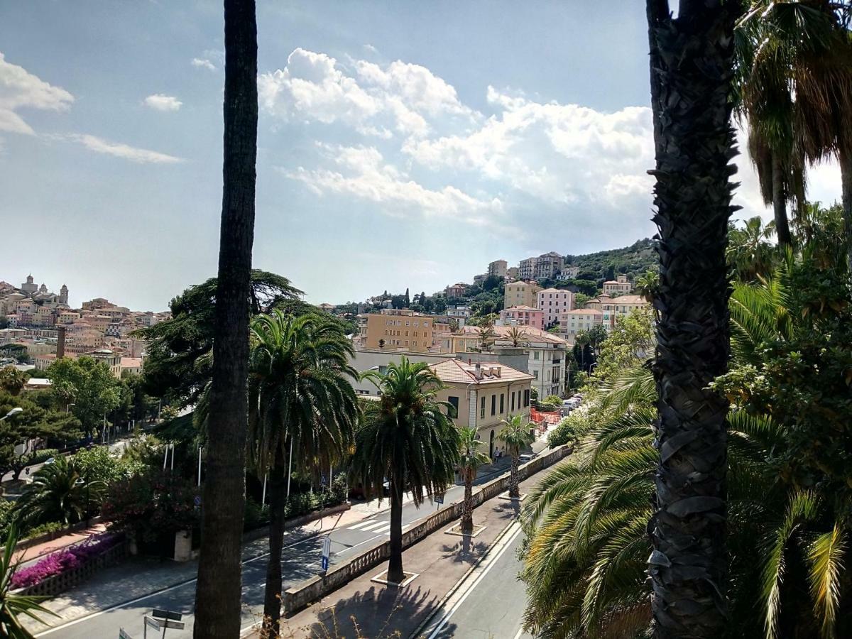 Isola Di Man Lägenhet Imperia Exteriör bild